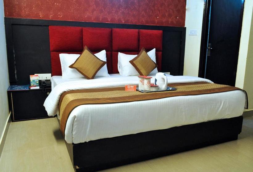 Oyo 709 Hotel Cross Winds 16