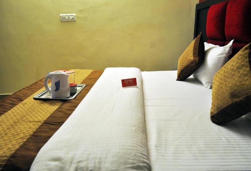 Oyo 709 Hotel Cross Winds 17