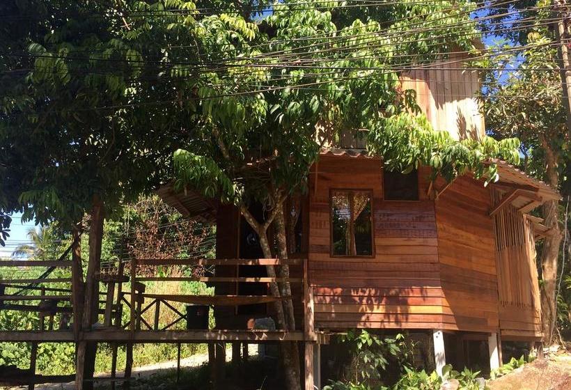 Auberge Hôtelière Happy Hippy House 13