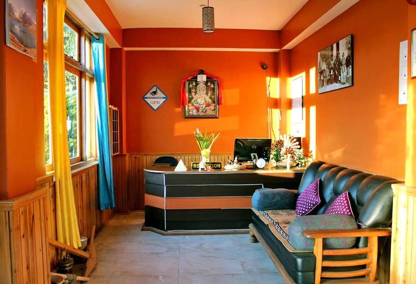 Hotel The Red Mud Chalet 13