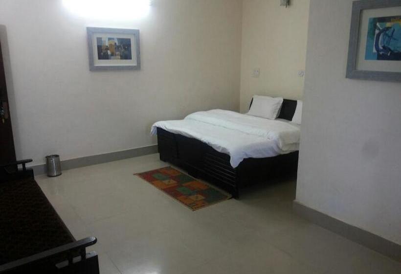 Hotel The Garhwali Inn 19