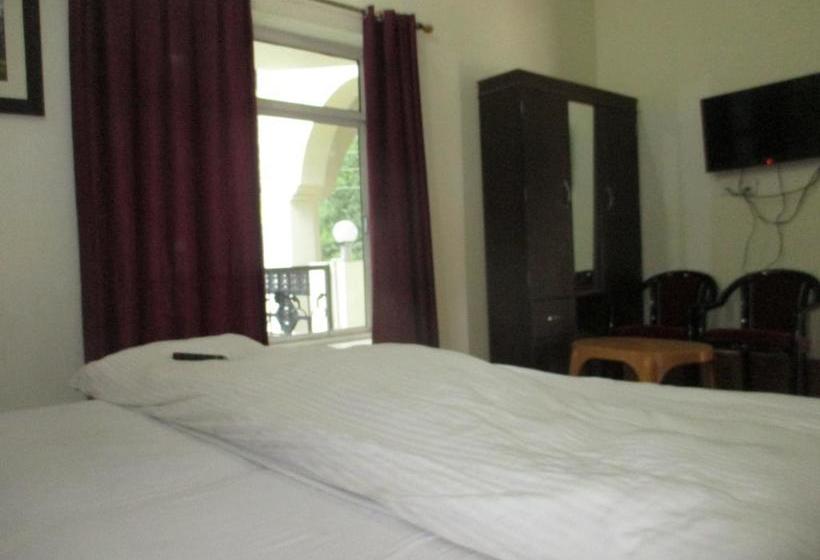 Hotel The Garhwali Inn 9