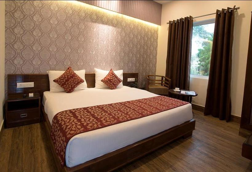 Hotel Gopinath The Grand 1