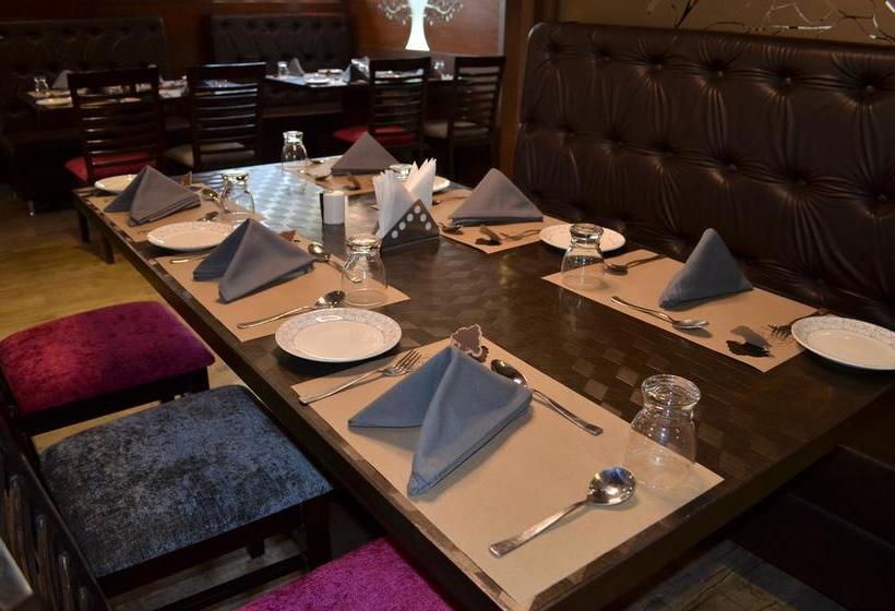 Banyan Paradise Resort 1