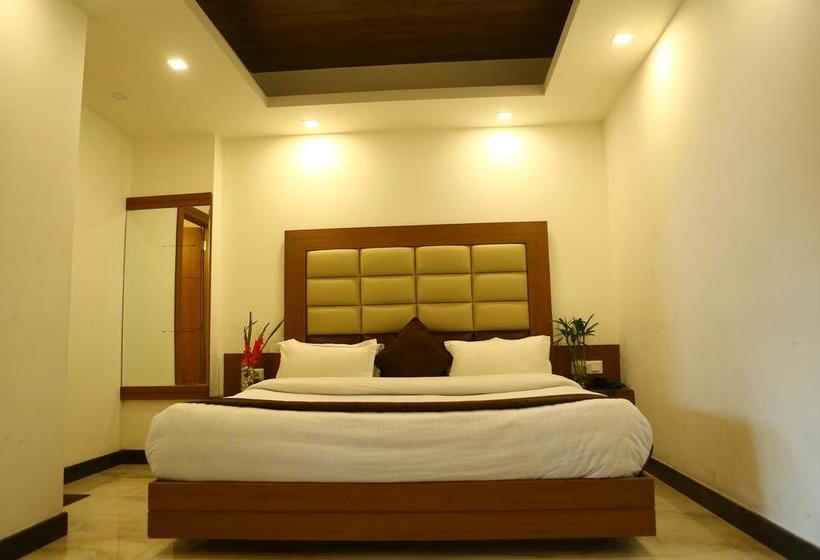 Hotel Devlok Primal 14