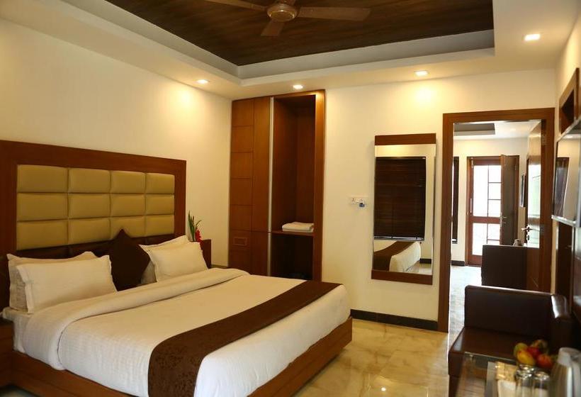 Hotel Devlok Primal 7