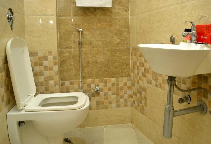 Hotel Oyo 3703 Near Dargah Bazar 4