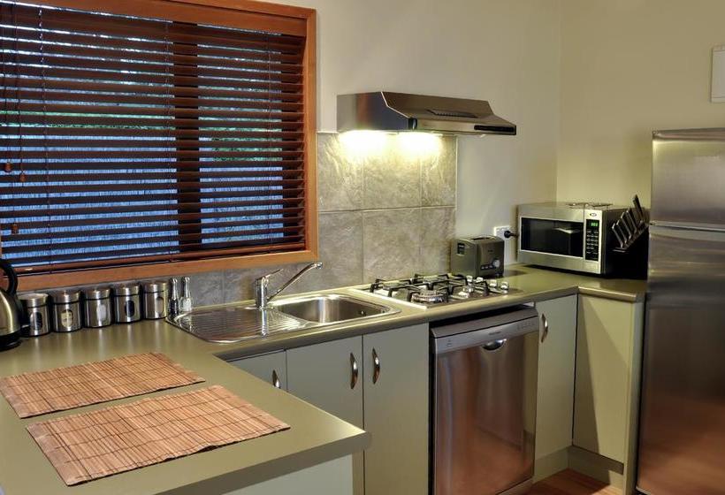 Resort Adrift In Golden Bay 10