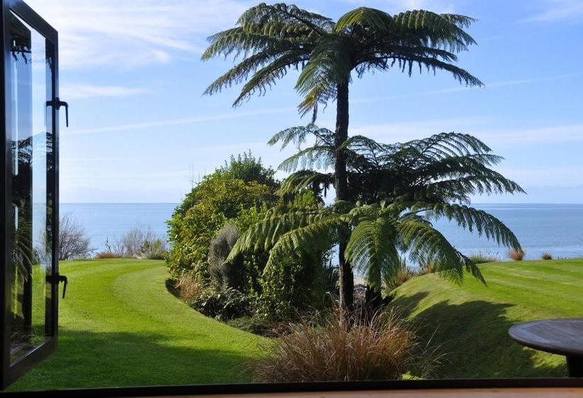 Resort Adrift In Golden Bay 20