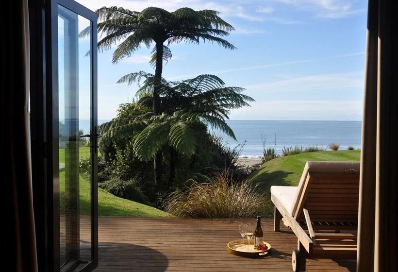 Resort Adrift In Golden Bay 6