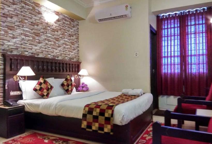 Hotel Palace Tower 4