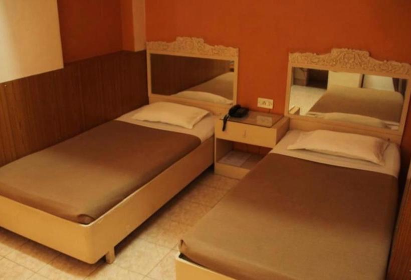 Hotel Karma Plaza 11