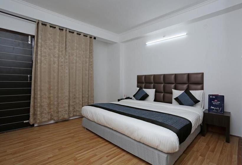 Hotel Oyo 8985 Summer King 11