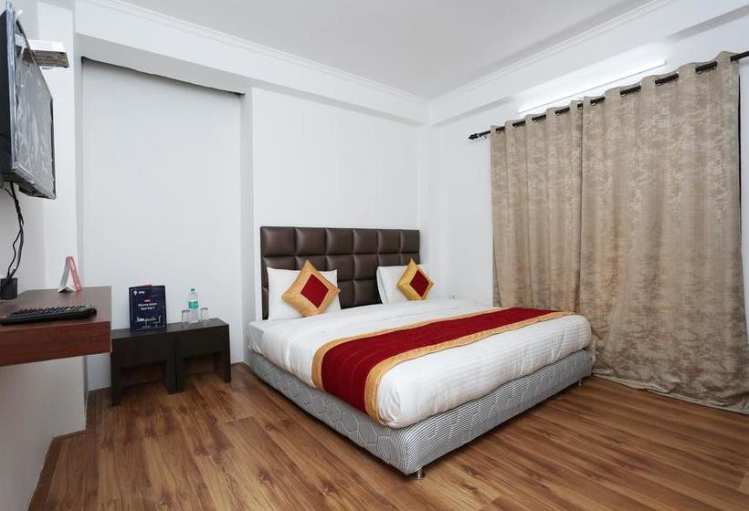 Hotel Oyo 8985 Summer King 12