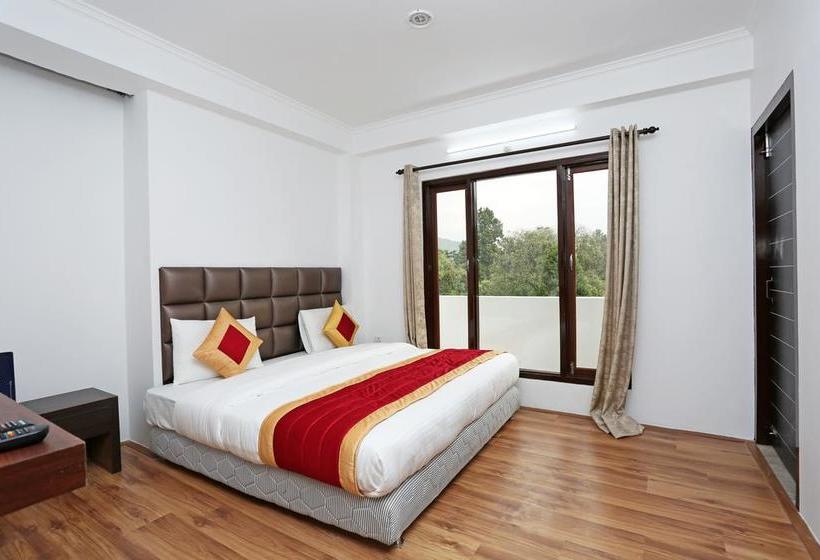 Hotel Oyo 8985 Summer King 5