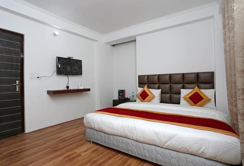 Hotel Oyo 8985 Summer King 7