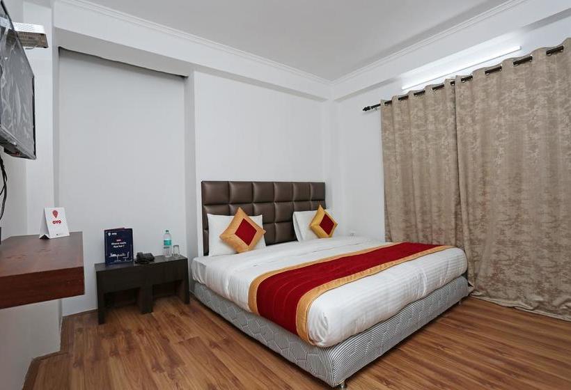 Hotel Oyo 8985 Summer King 9