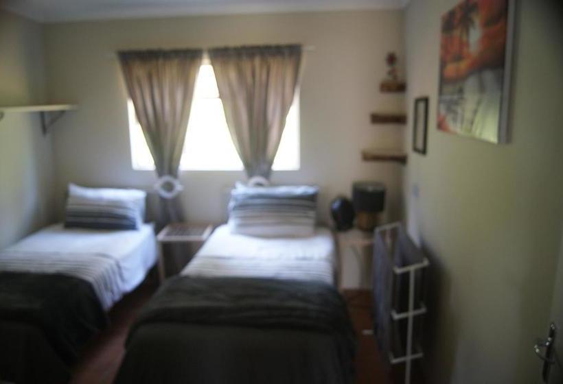 Hostel Peacevale Backpackers 1