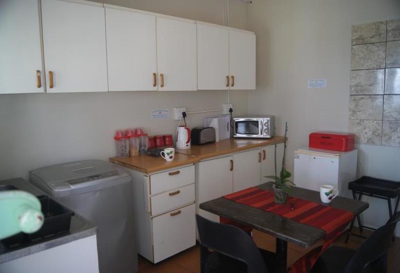 Hostel Peacevale Backpackers 14