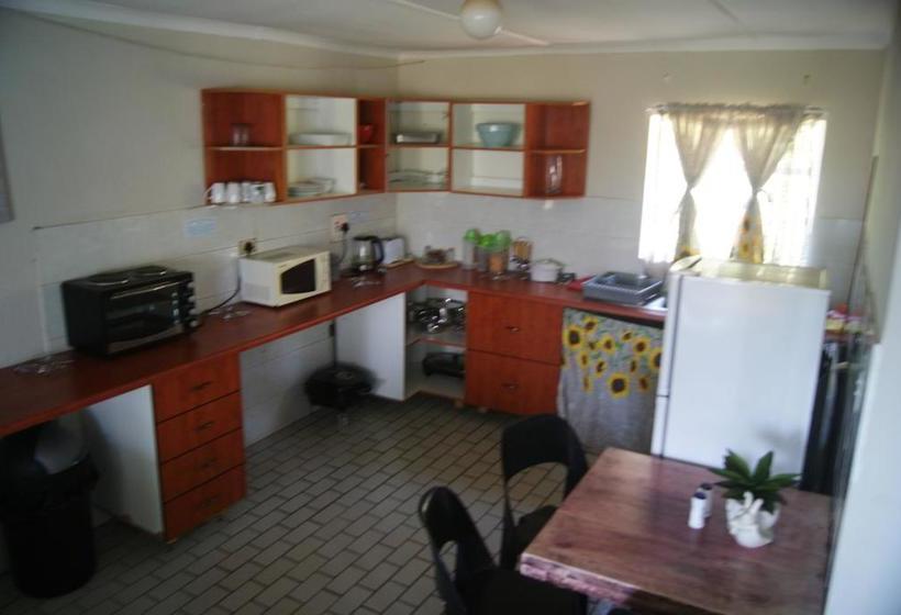 Hostel Peacevale Backpackers 15