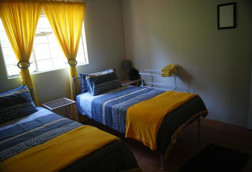 Hostel Peacevale Backpackers 6