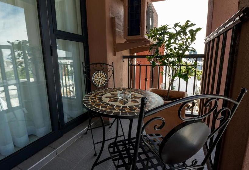 Hotel Nazari House 17