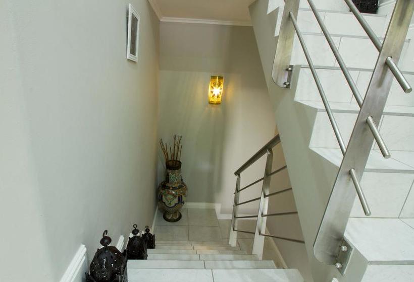 Hotel Nazari House 20