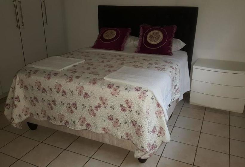 Hostel Vilakazi Backpackers 11