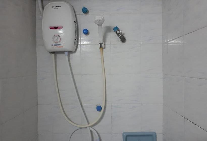 Hotel Centerpoint 13