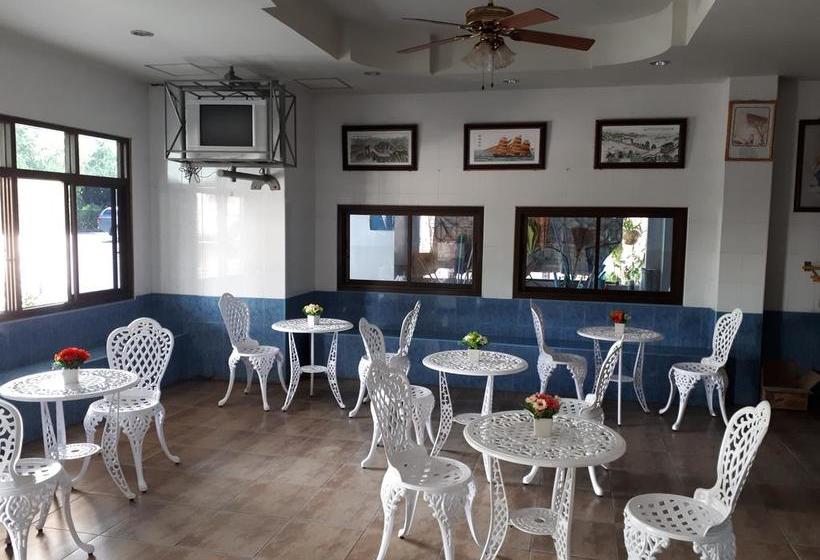 Hotel Centerpoint 16