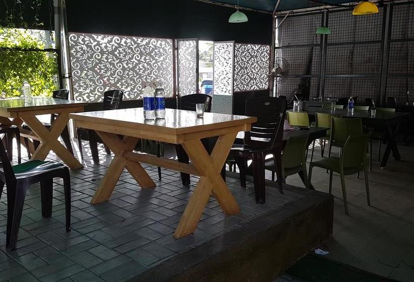 Hotel Shah International 5