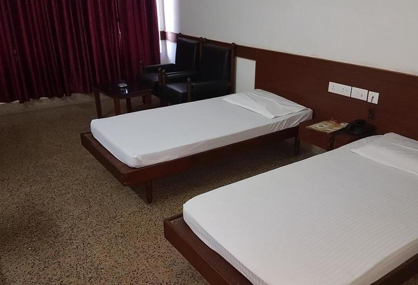 Hotel Shah International 9