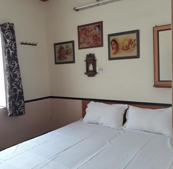 Hostel Arya Niwas 13