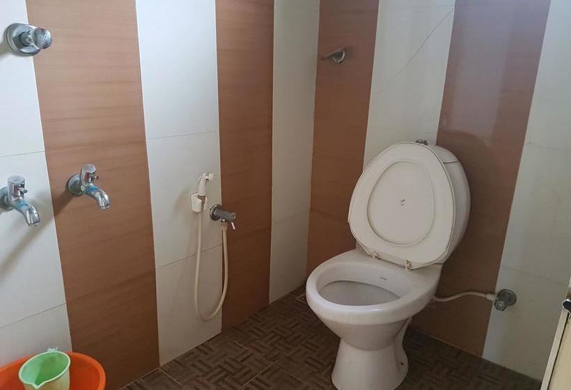 Hotel Highway Inn 20