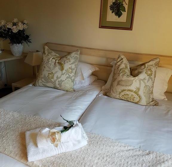 Hotel Valley Heights Guest House And B & B 20