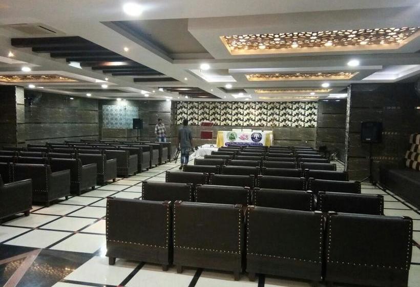 Hotel The Majestic 10