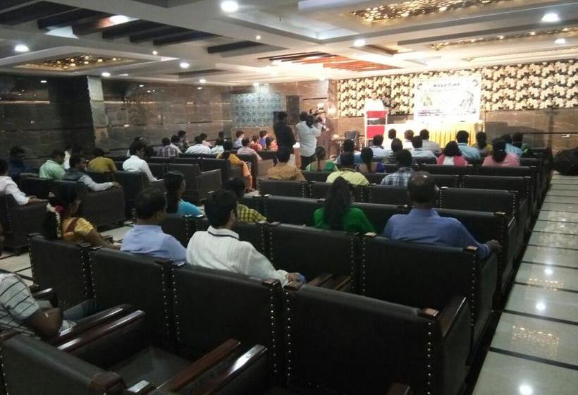 Hotel The Majestic 11