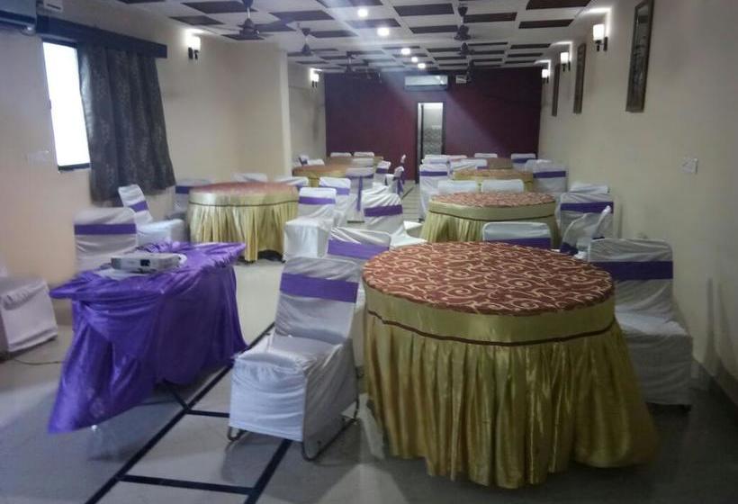 Hotel The Majestic 13