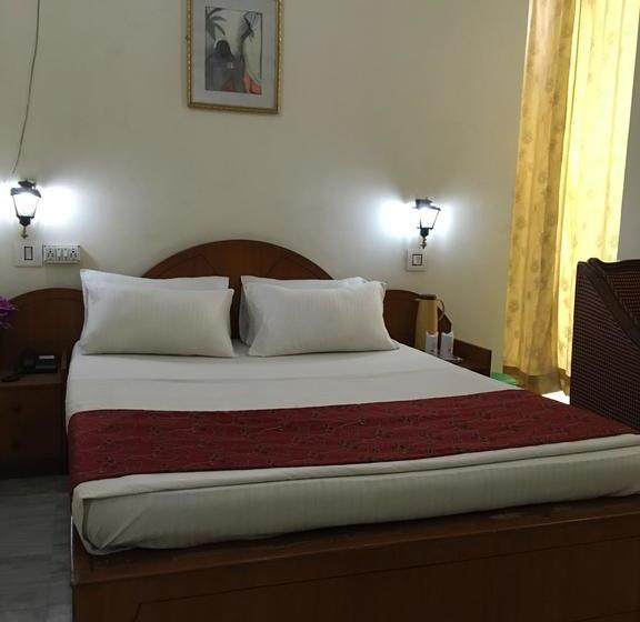 Hotel Ambassador Retreat 20