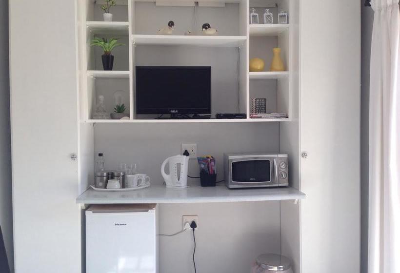 Bed and Breakfast The Palms In Pinelands 7