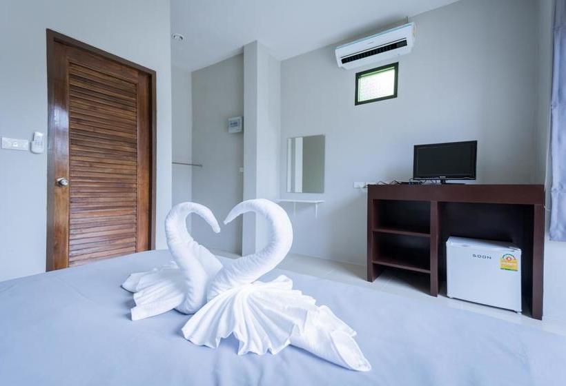 Haad Chaweng Resort And Hostel 18