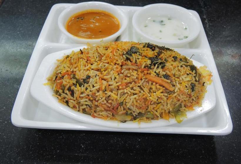 Hotel Divya Lodge 14