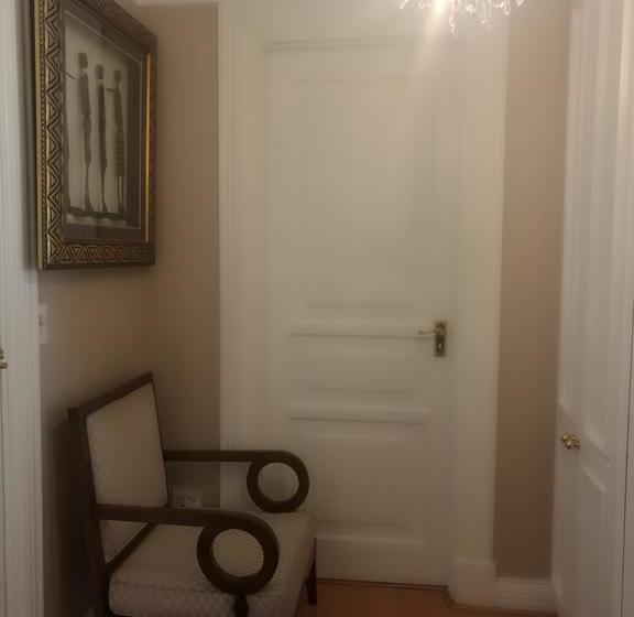 Bed & Breakfast Feel At Home 11