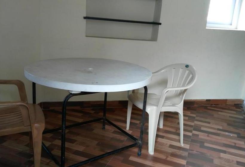 Hotel Jeyam Homestay 10