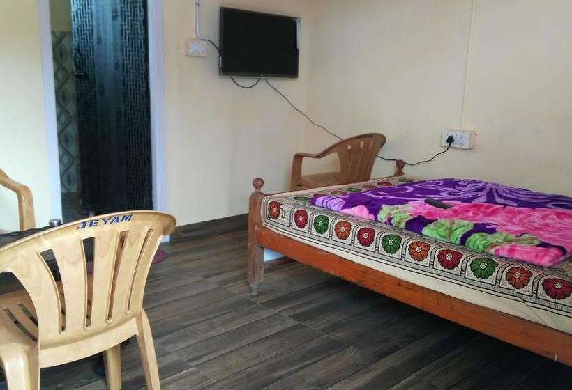 Hotel Jeyam Homestay 2