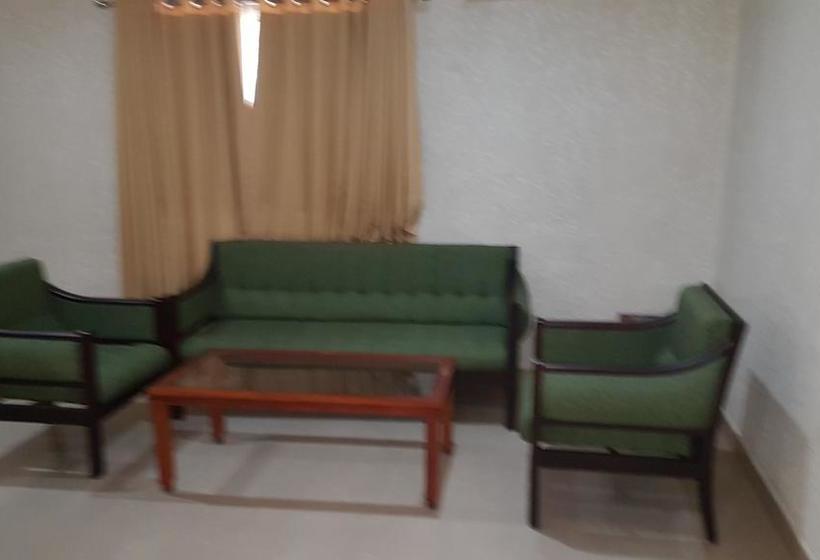 Hotel The Central Park 10