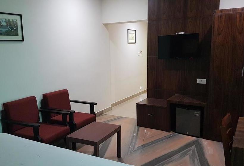 Hotel The Central Park 13