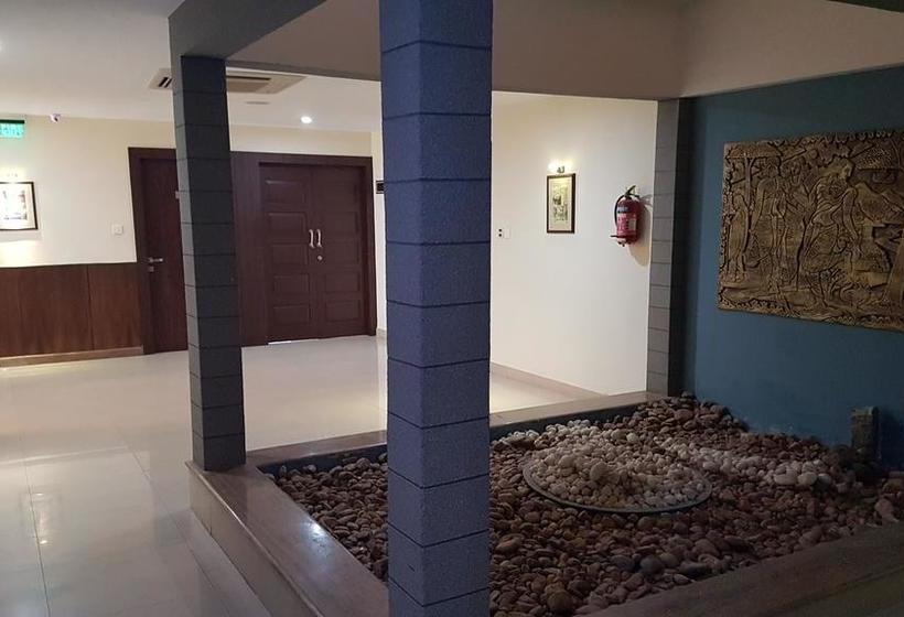 Hotel The Central Park 3