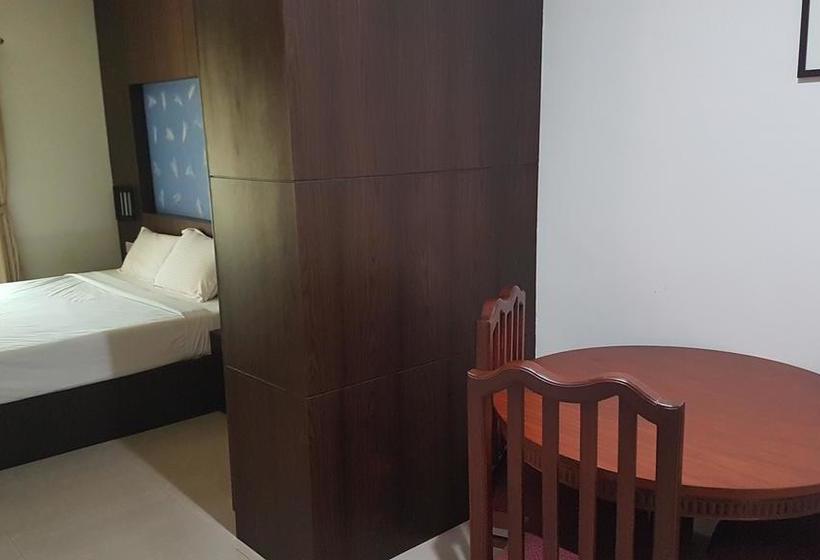 Hotel The Central Park 7