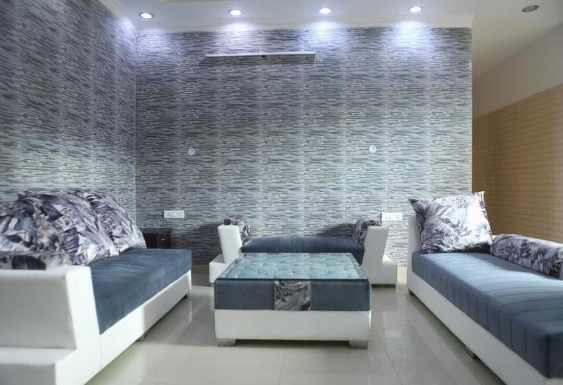 Hotel Mint City Center Suites 3